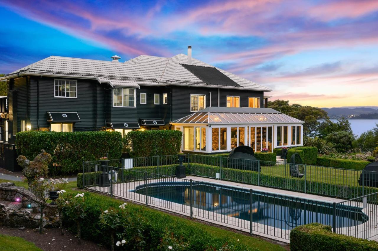 Black Swan Lakeside Boutique Hotel Rotorua Exterior foto