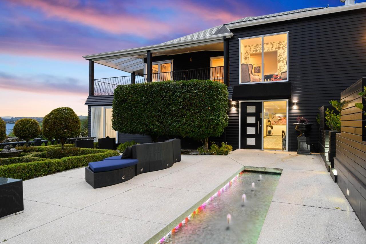 Black Swan Lakeside Boutique Hotel Rotorua Exterior foto