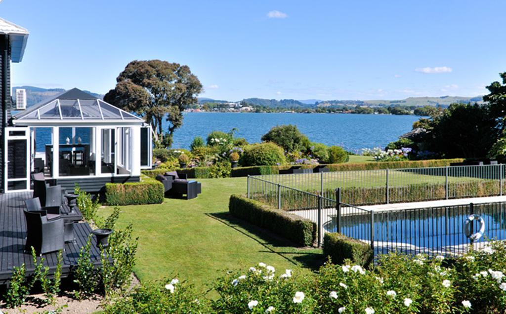Black Swan Lakeside Boutique Hotel Rotorua Exterior foto