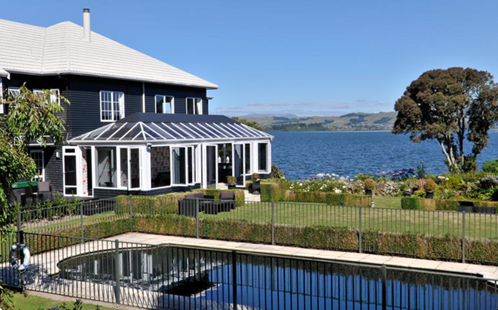 Black Swan Lakeside Boutique Hotel Rotorua Exterior foto